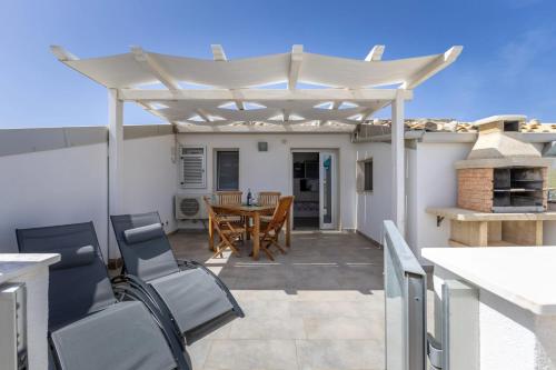Charming apartment in Punta Secca with sea view 50 m — 4-Star Luxury Hotel in Santa Croce Camerina, Italy
