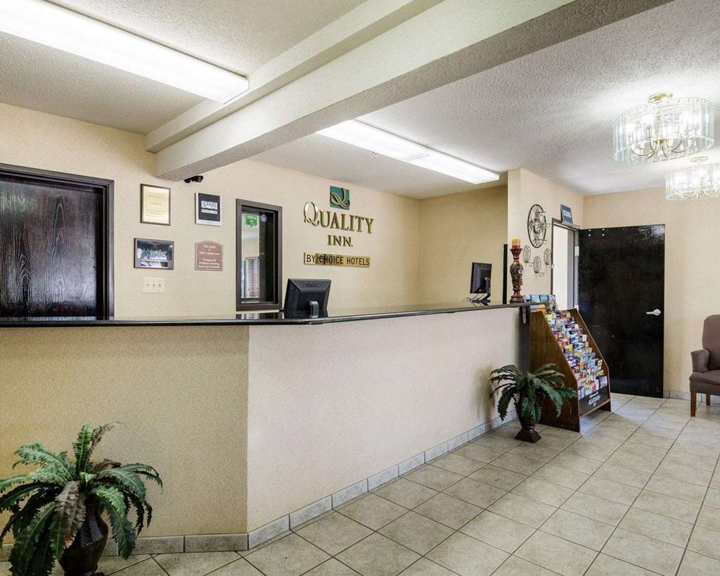 Quality Inn I 70 at Wanamaker - photo 5