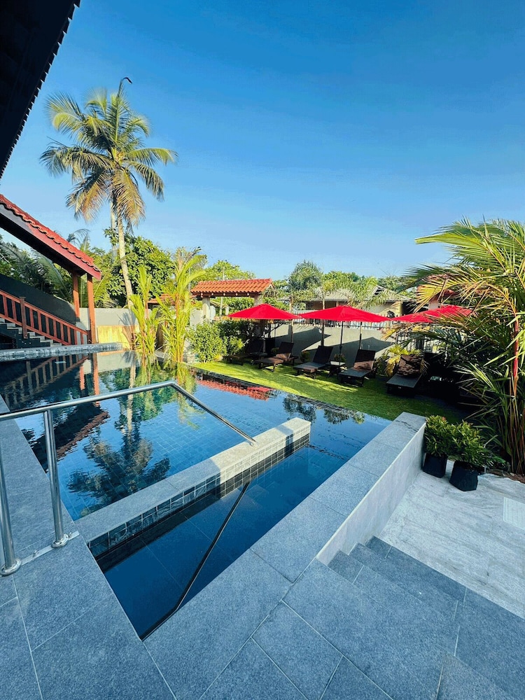 Lucky Monkey Inn and Restaurant in Weligama, Sri Lanka