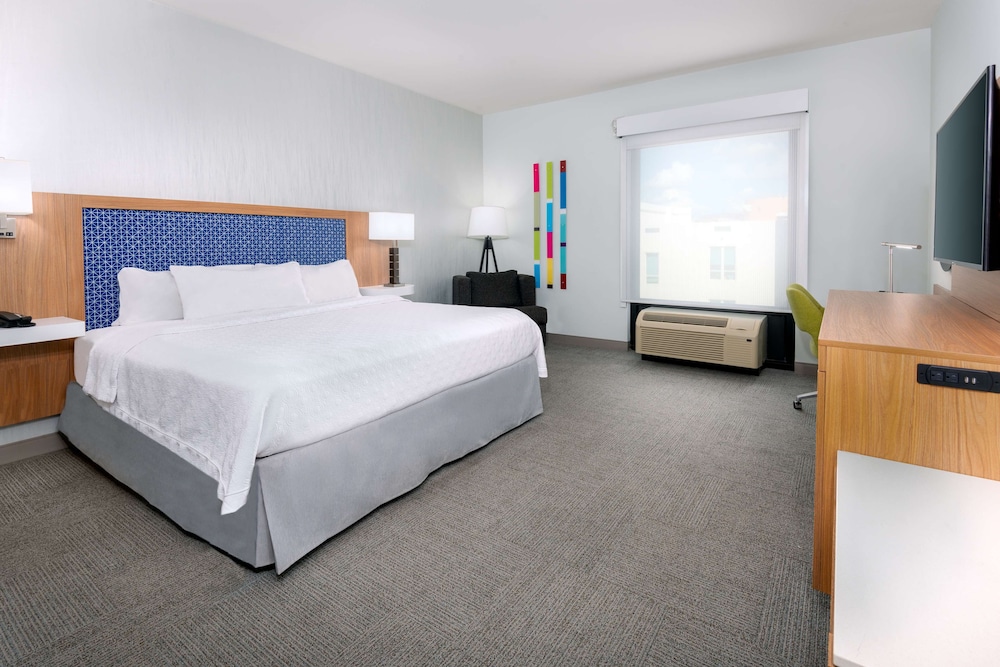 Hampton Inn Tampa Downtown Channel District - photo 10