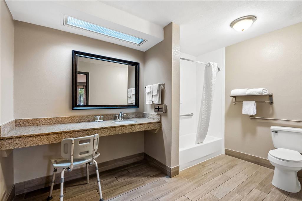 Days Inn by Wyndham Bainbridge - photo 14