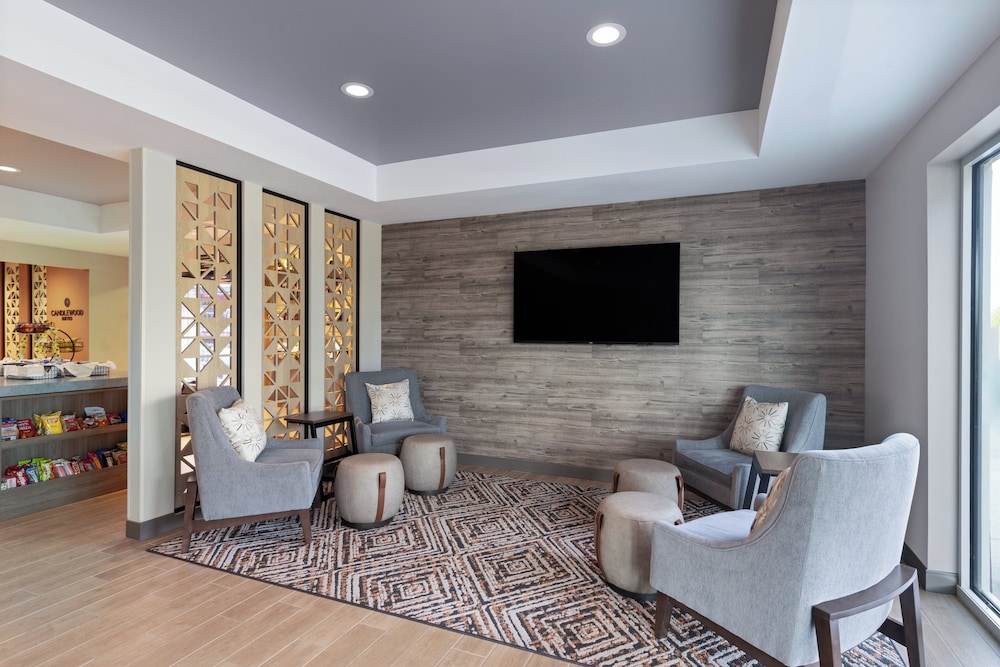 Candlewood Suites Mcpherson by IHG - photo 30