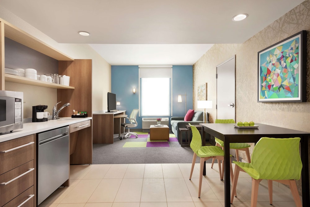 Home2 Suites by Hilton Overland Park - photo 18