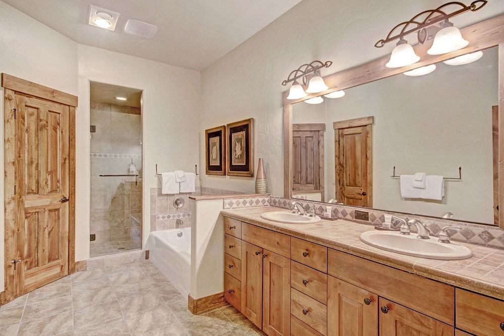 Mountain Thunder M403 — 4-Star Luxury Hotel in Breckenridge, United States