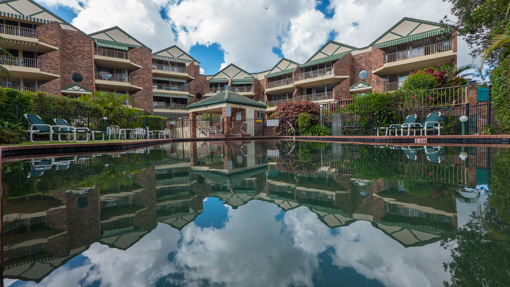 San Chelsea Beachside Holiday Apartments — 4-Star Luxury Hotel in Bilinga, Australia