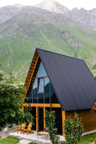 Kazbegi Hills Cottages
