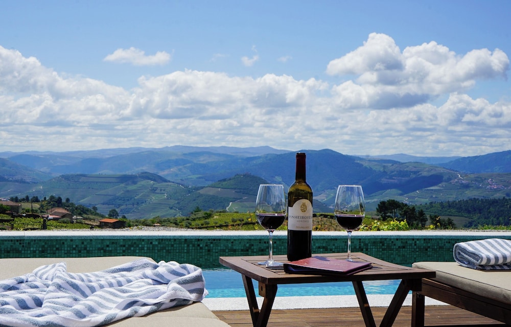 Casa Do Santo Wine And Tourism 18538089 — Sabrosa