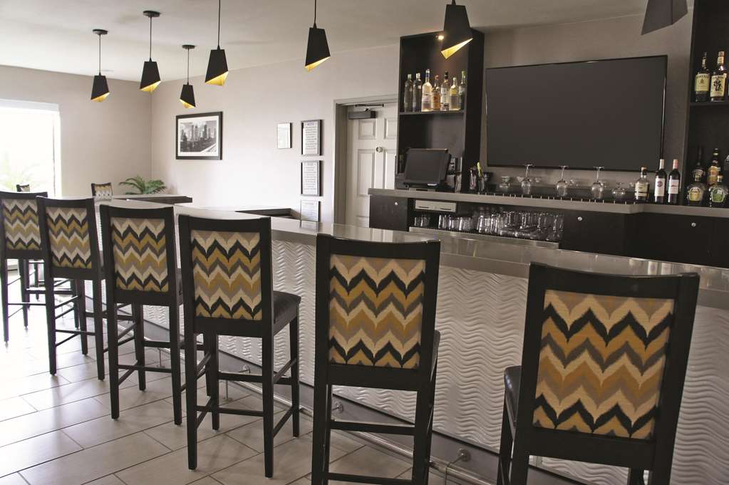 La Quinta Inn Suites Houston North Spring - photo 37