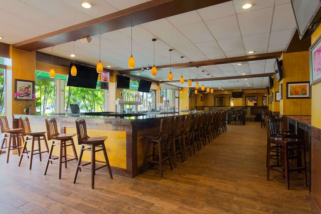 Ramada by Wyndham Tampa Westshore Airport South - photo 40