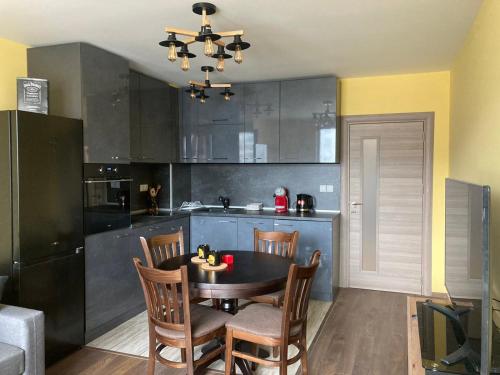Victor's Suite with private parking