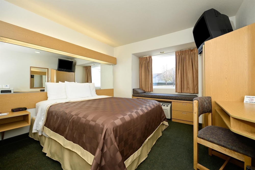 Americas Best Value Inn & Suites Ada - photo 8