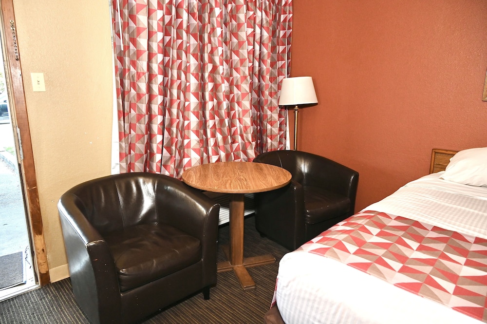 Fortune Inn And Suites Newport - photo 38