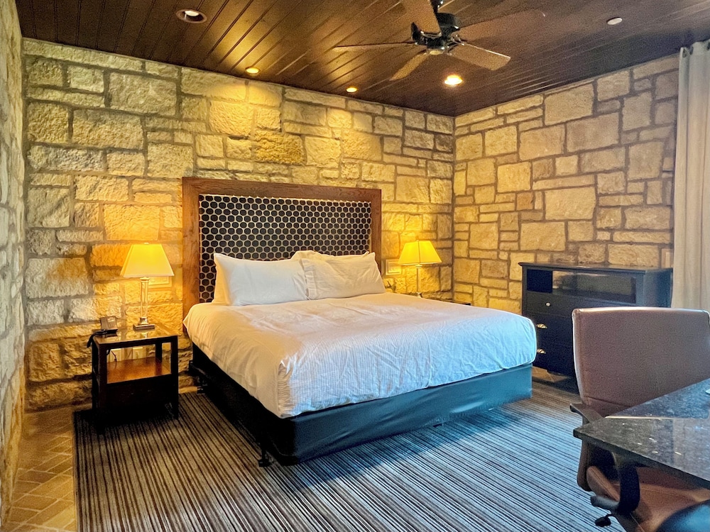 The Oread Lawrence Tapestry Collection by Hilton - photo 7