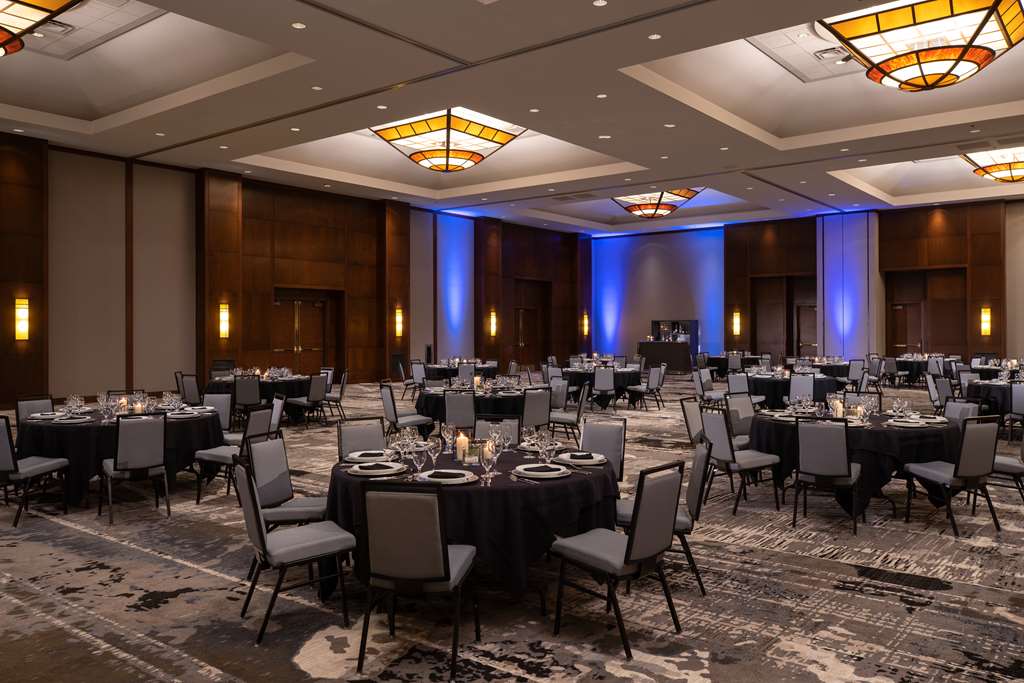 Hyatt Regency Coralville - photo 42