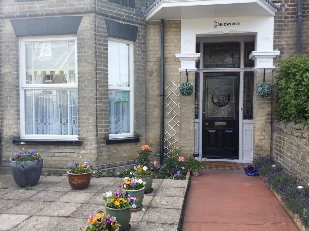 Edingworth Guest House — 4-Star Luxury Hotel in Lowestoft, United Kingdom