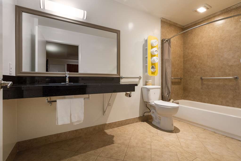 Motel 6 Claremont CA - photo 19