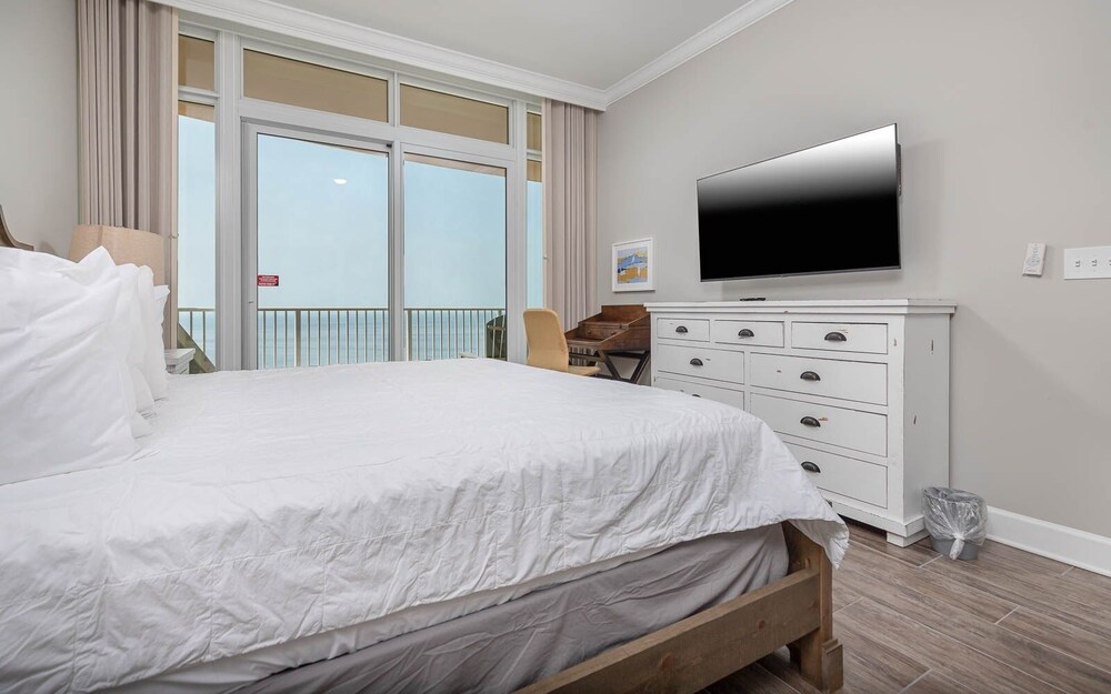 Phoenix Gulf Tower 1503 3 Bedroom Condo - photo 6