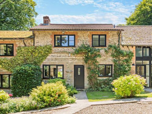 3 Bed in Dorchester oc 92414 in Dorchester, United Kingdom