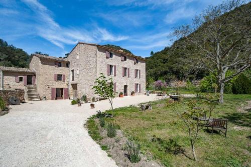 La Ressence Luberon — Bonnieux