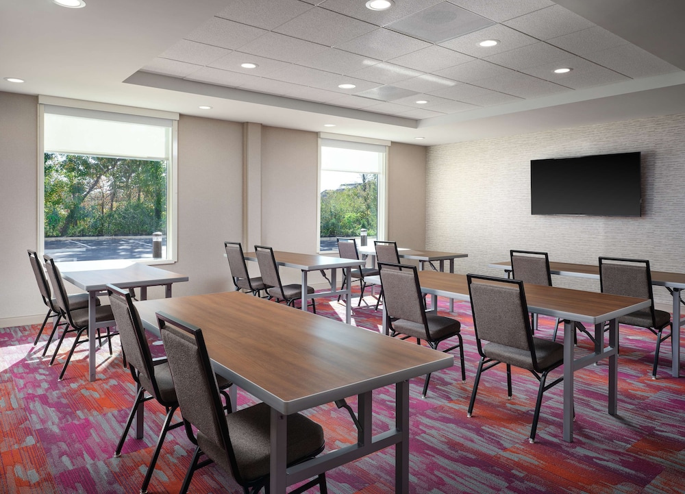 Home2 Suites by Hilton Tupelo - photo 27
