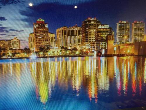 The Palm Beach Hotel Condominium - photo 4
