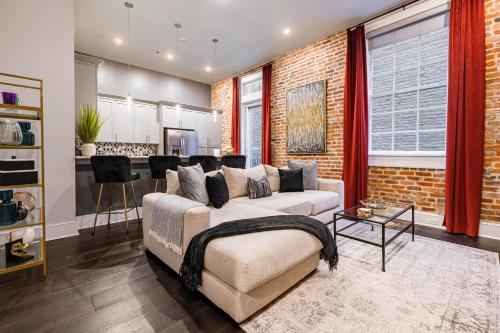 The Napoleon — 4-Star Luxury Hotel in New Orleans, United States