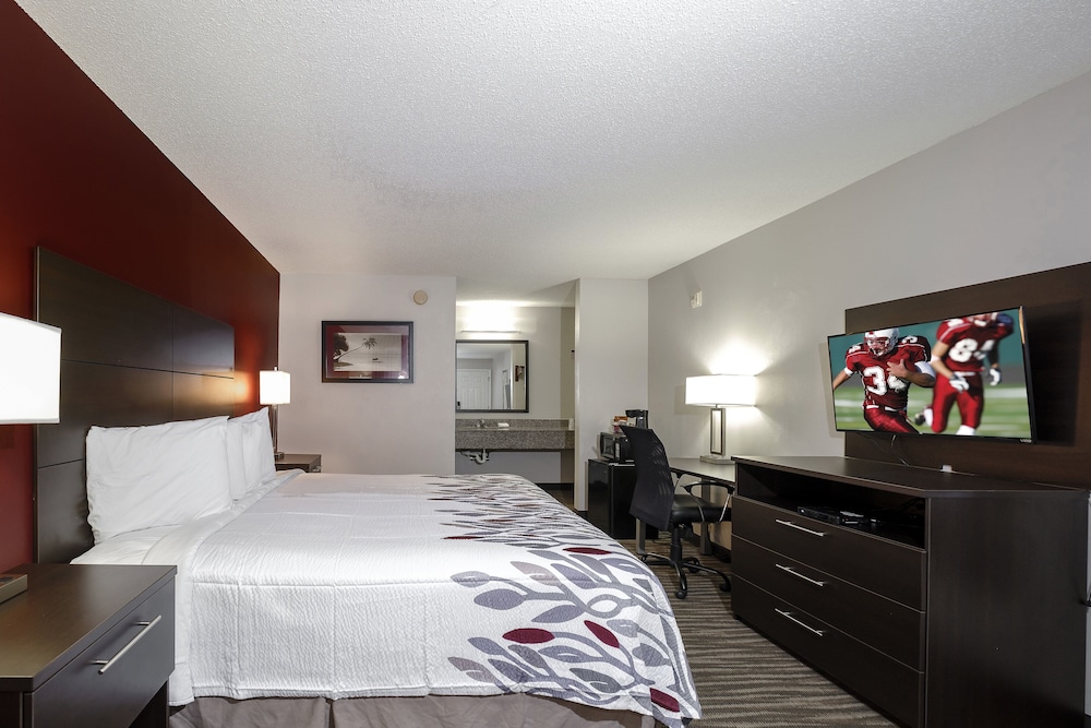 Red Roof Inn Defuniak Springs - photo 5