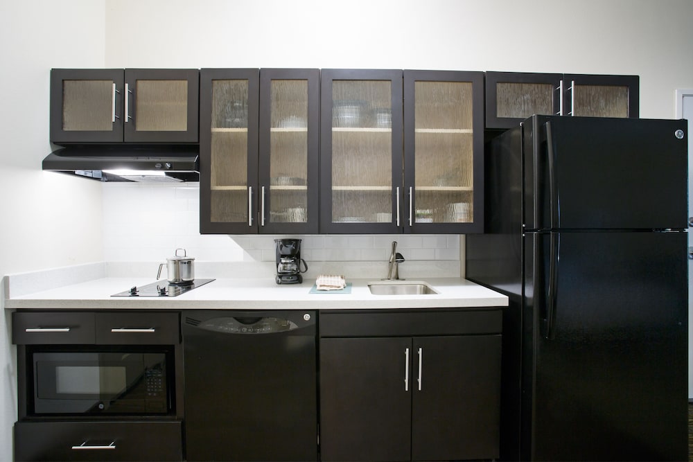 Candlewood Suites Longmont Boulder Area by IHG - photo 17