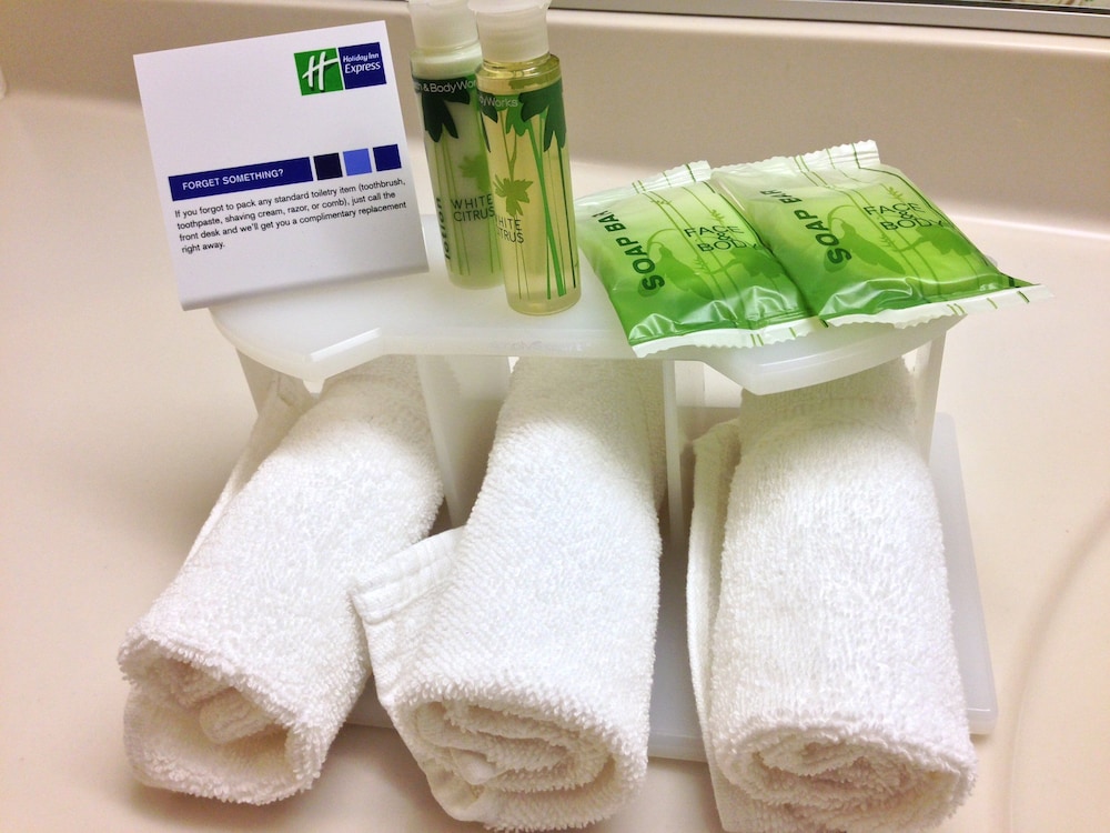Holiday Inn Express Hotel & Suites Mt. Holly by IHG - photo 22