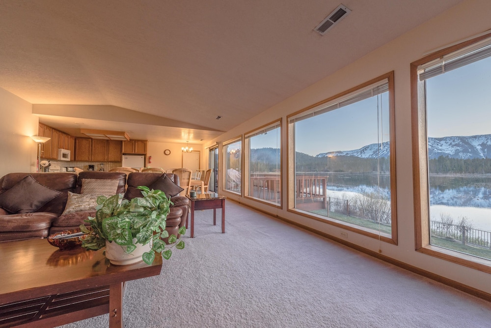 Mv1: Mount Tallac Estate 010630 - photo 11