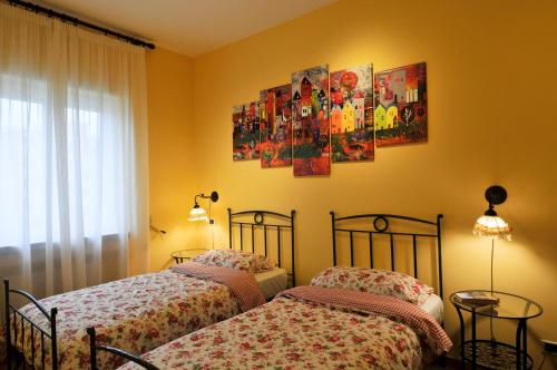 Casa Max — 4-Star Luxury Hotel in Naples, Italy