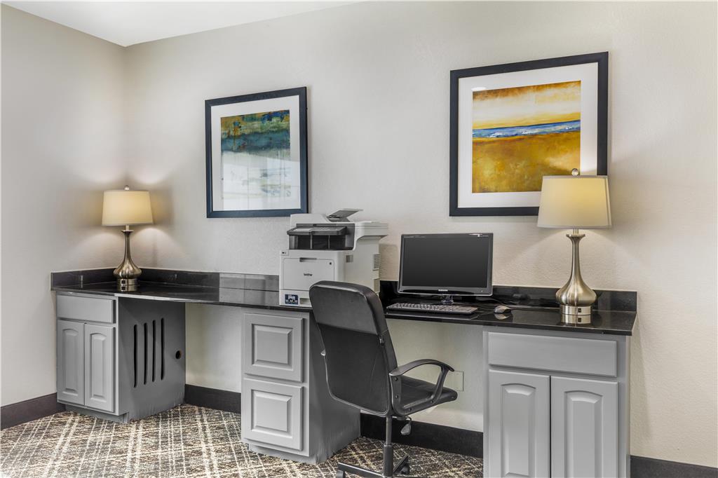 Best Western Plus Fort Worth Forest Hill Inn & Suites - photo 51