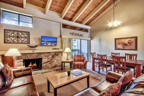 South Lake Tahoe Resort Steps To Beach Close To Heavenly — South Lake Tahoe