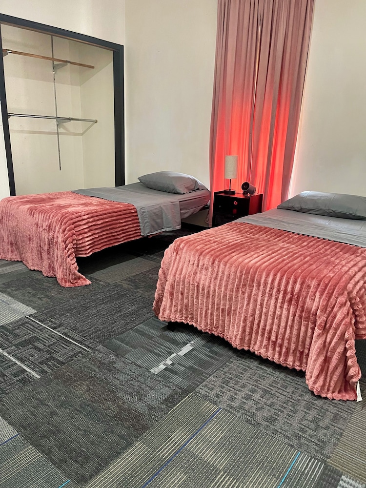 Cameron Suites — Cameron — photo 2