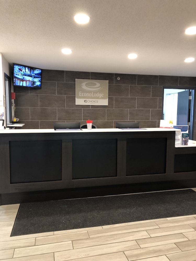 Travelodge by Wyndham Canton Livonia Area MI - photo 3