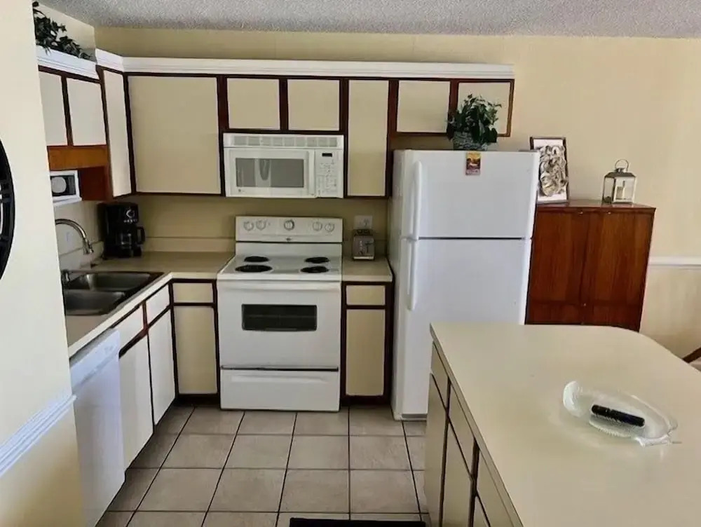 Royal Garden Resort 412 1 Bedroom Condo by RedAwning - photo 2