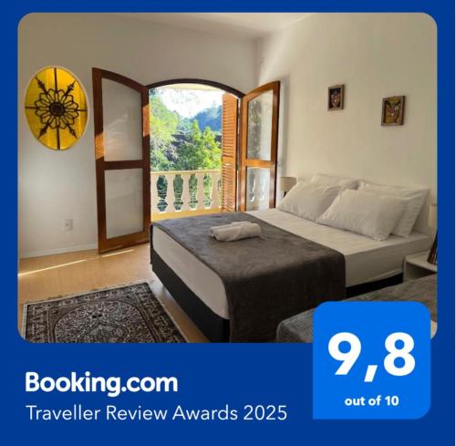 Suite Romantica Premiada Com Linda Vista De Varanda Em Petropolis — Petropolis