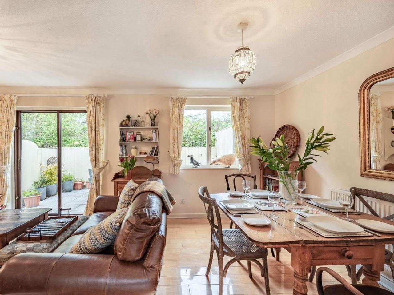 2 Bed in Narberth 84026 in Narberth, United Kingdom