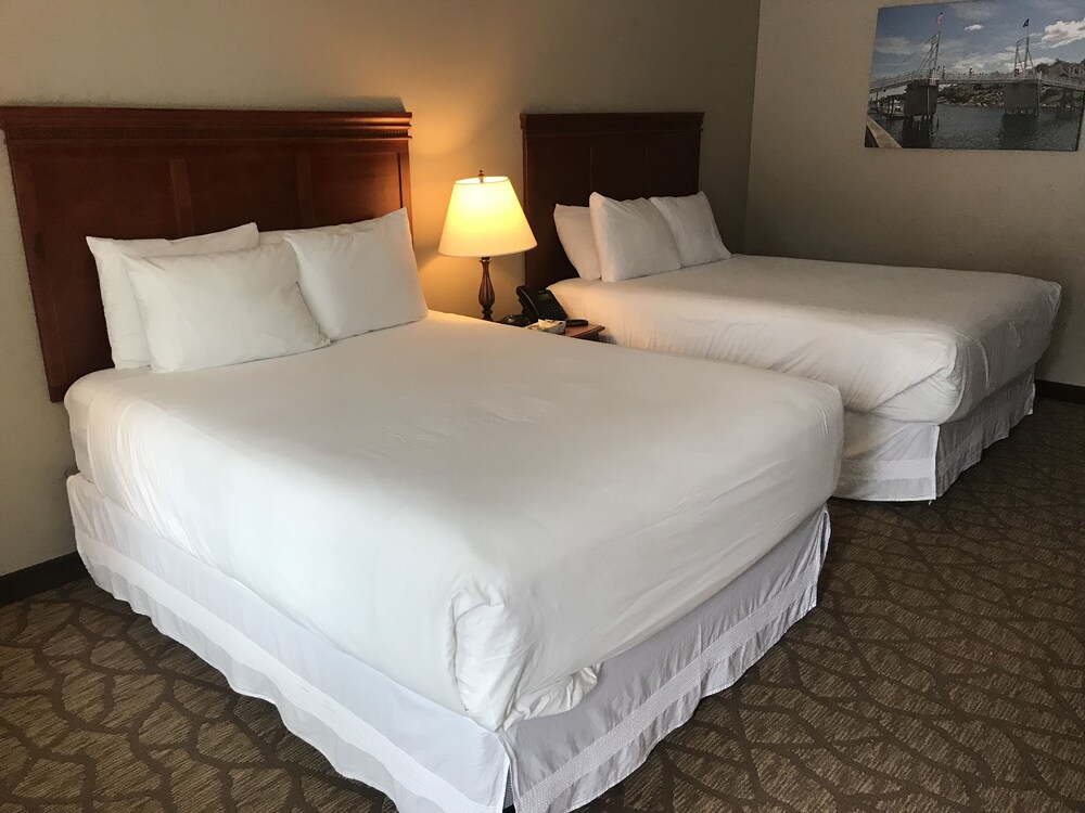 The Admiral's Inn Resort - photo 13