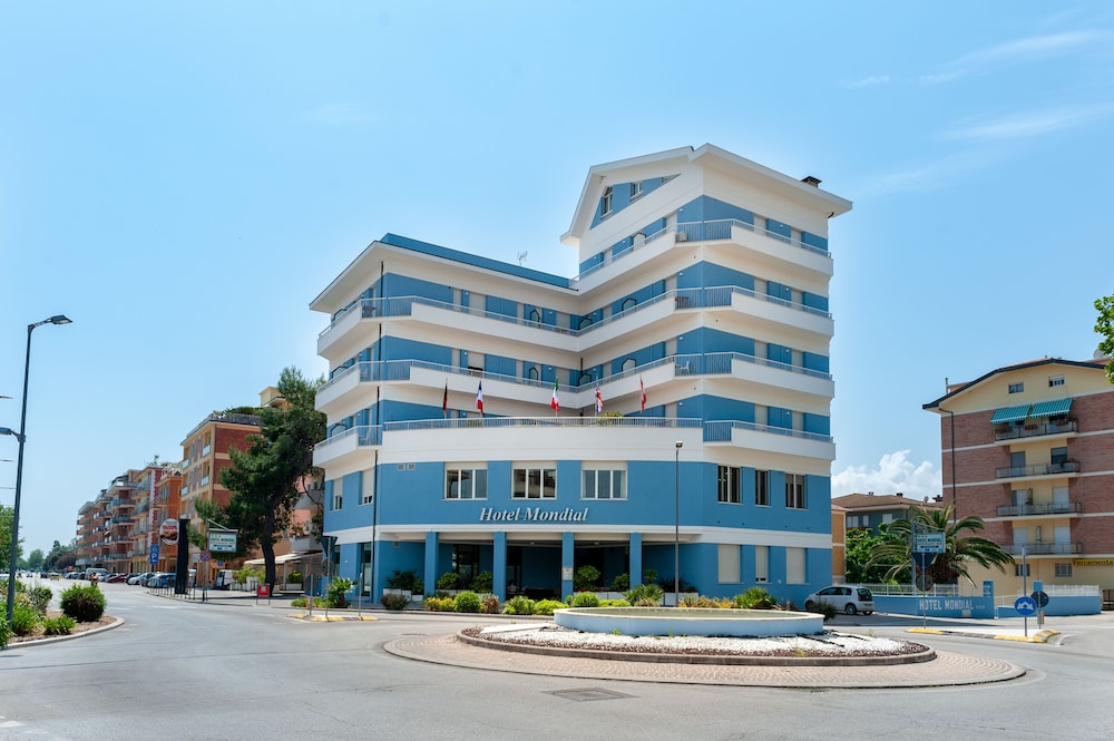 Hotel Mondial - last minute hotel in Porto Recanati