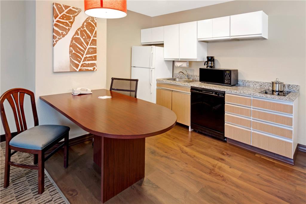 MainStay Suites Detroit Auburn Hills - photo 12