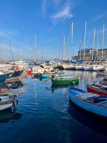 Mare chiaja — 4-Star Luxury Hotel in Naples, Italy