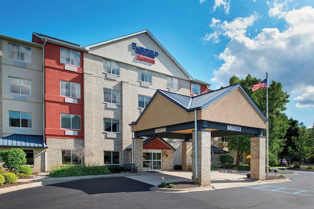 Fairfield Inn & Suites by Marriott Detroit Livonia - carbon neutral hotel in Livonia