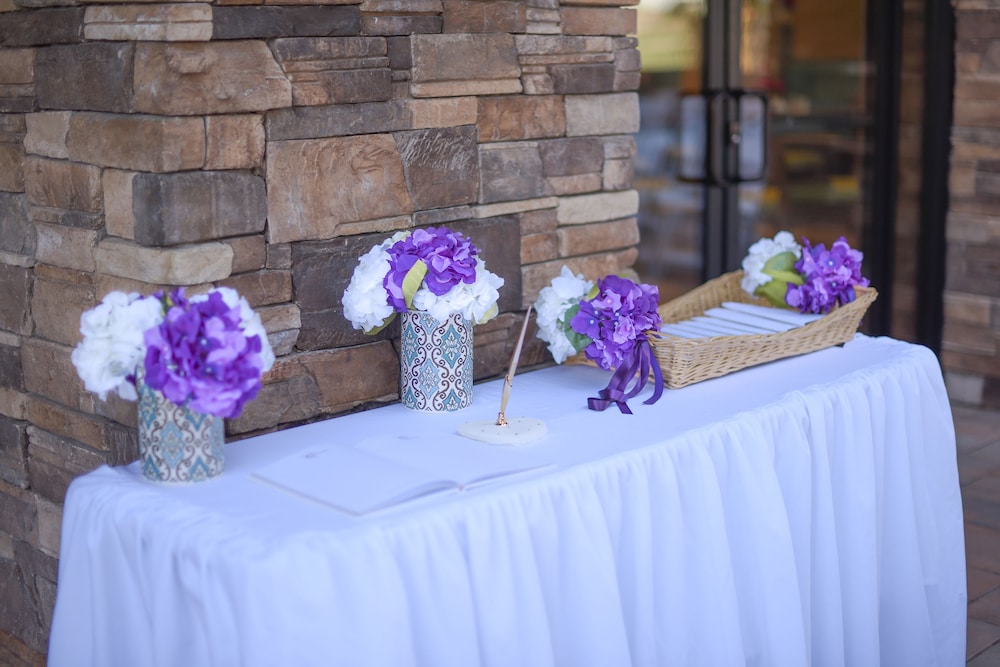 Holiday Inn Diamond Bar Pomona by IHG - photo 38