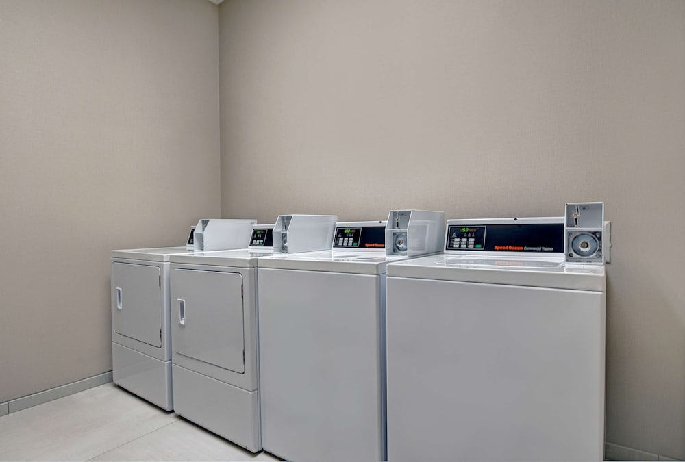 Hilton Garden Inn Madison Huntsville Airport - photo 38