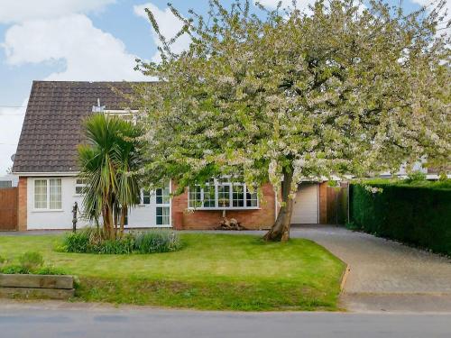 Dinsel - carbon neutral hotel in Upton