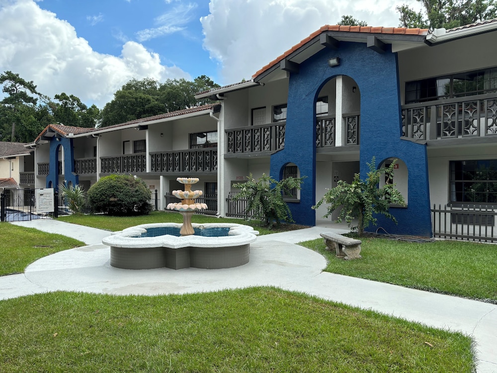 Studio 6 Tallahassee FL North Monroe - photo 36