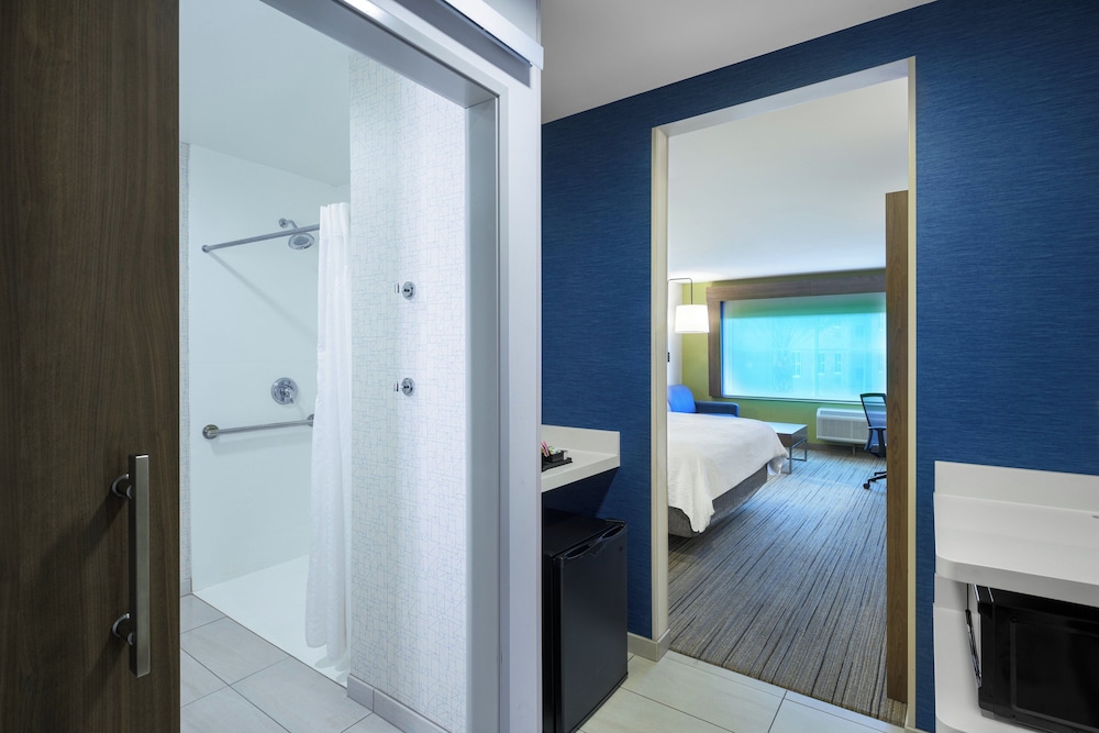 Holiday Inn Express & Suites Phoenix East Gilbert by IHG - photo 13