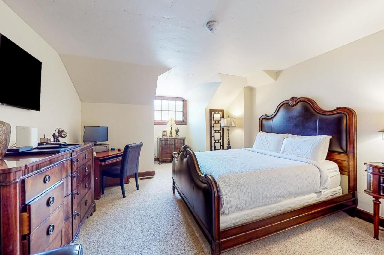 Avon Peaks Apt 416 — 4-Star Luxury Hotel in Avon, United States