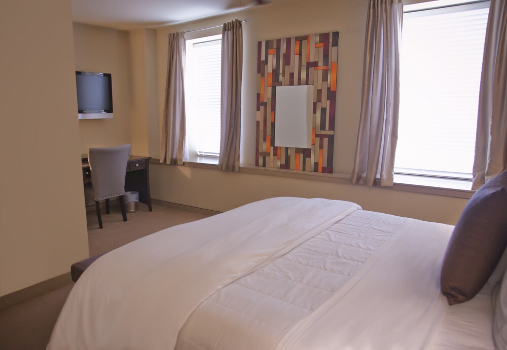 V Boutique Hotel - photo 10